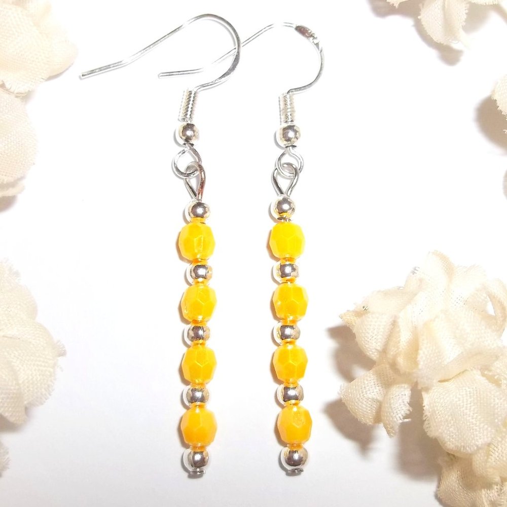 Earrings Yellow Aurora Borealis Beaded NWT 6285